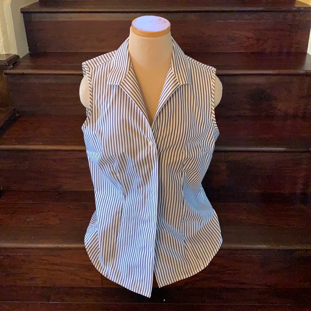 Tailored sleeveless top